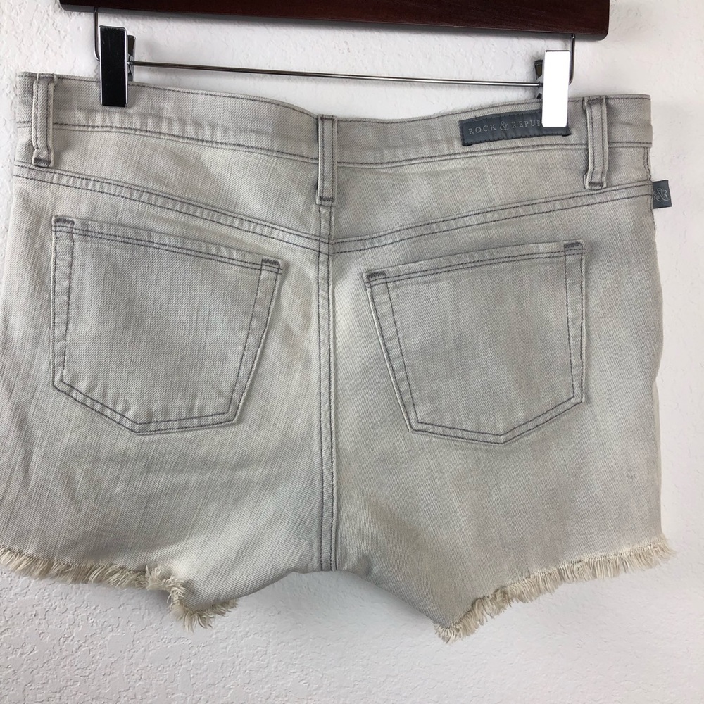 Rock & Republic Womens Jean Shorts, Gray Size 10 - Picture 6 of 8